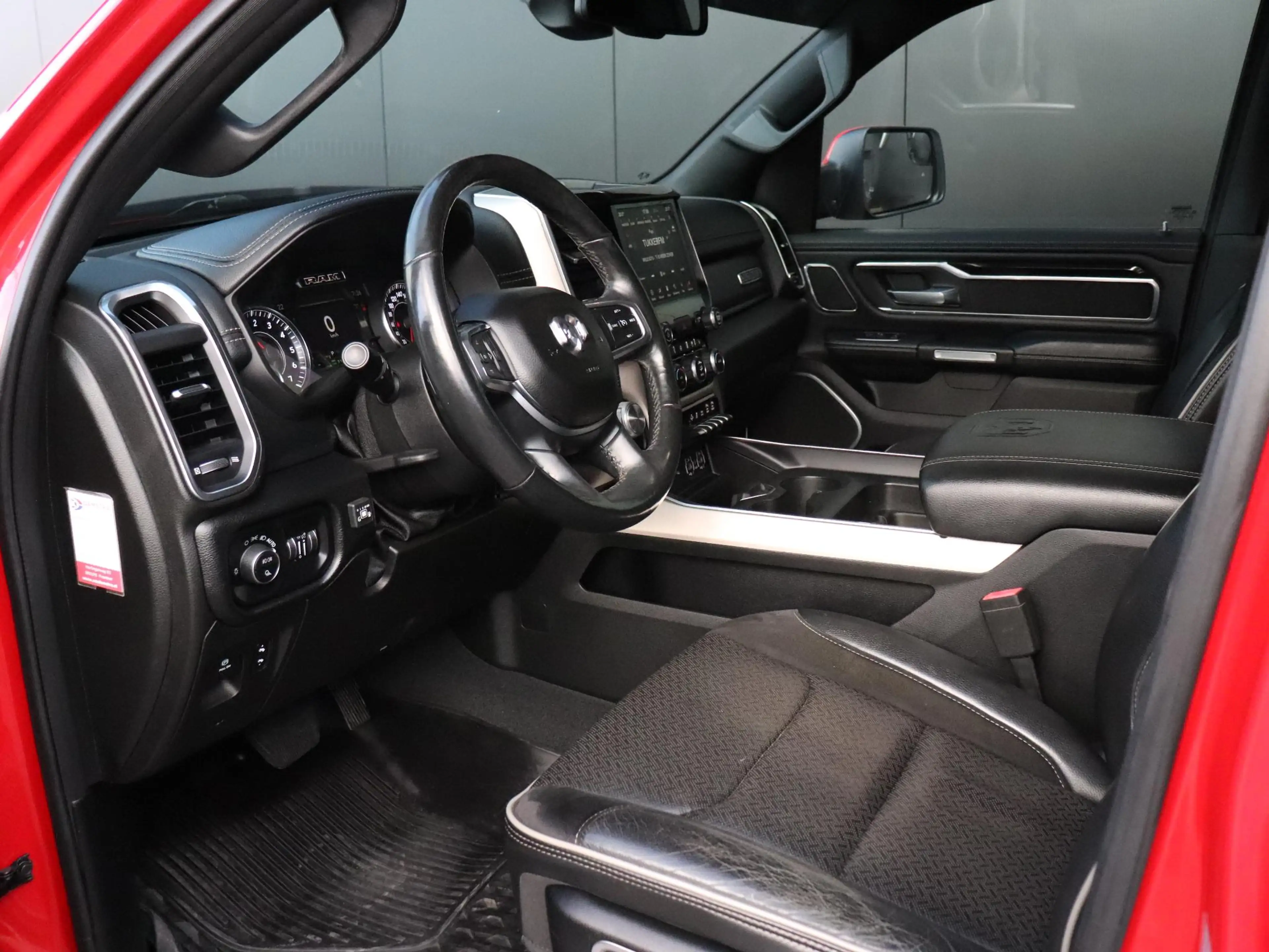 Dodge RAM 1500 5.7 V8 4x4 Crew Cab Laramie | LPG | STOEL/STU — photo 13
