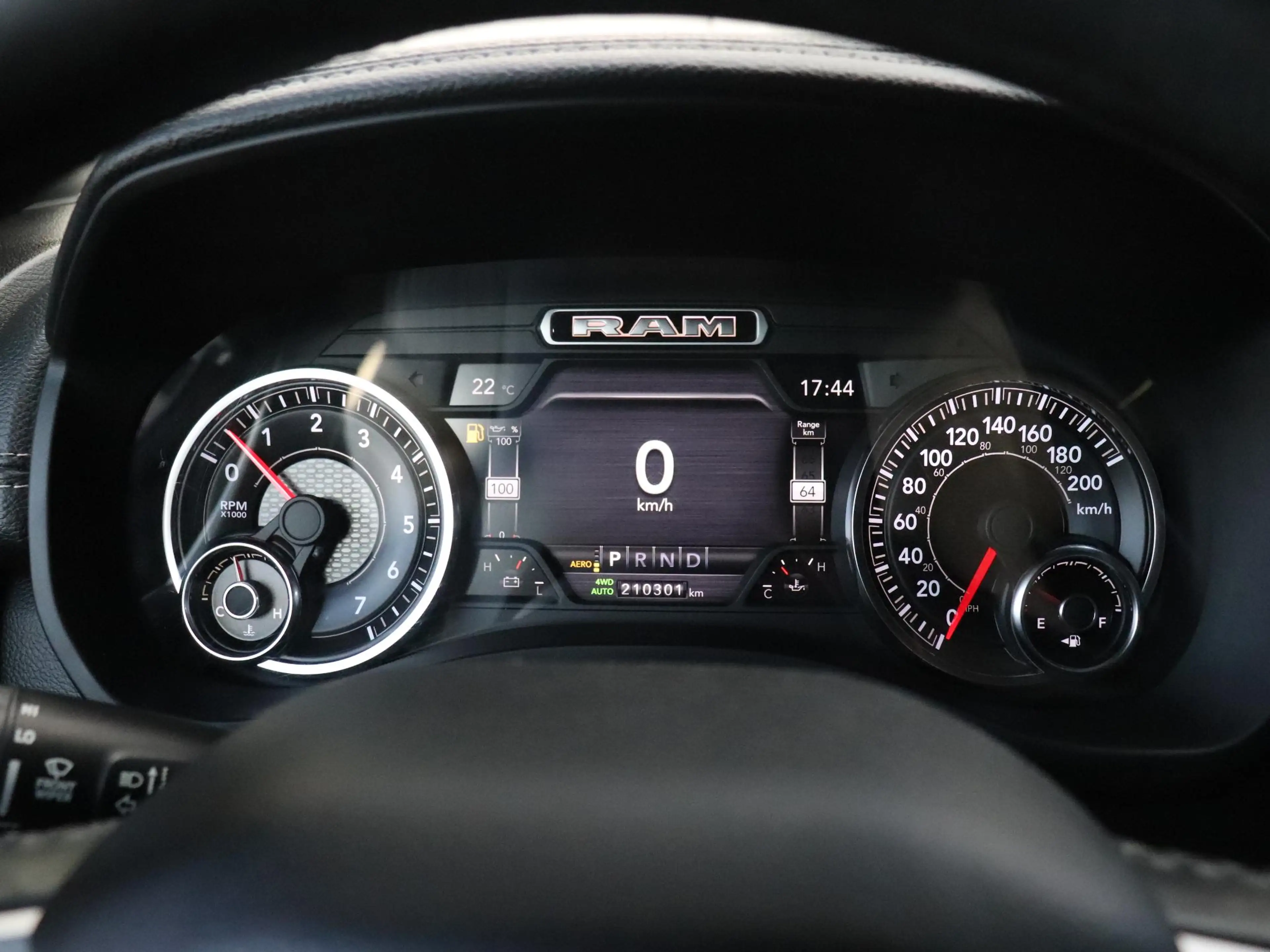 Dodge RAM 1500 5.7 V8 4x4 Crew Cab Laramie | LPG | STOEL/STU — photo 5