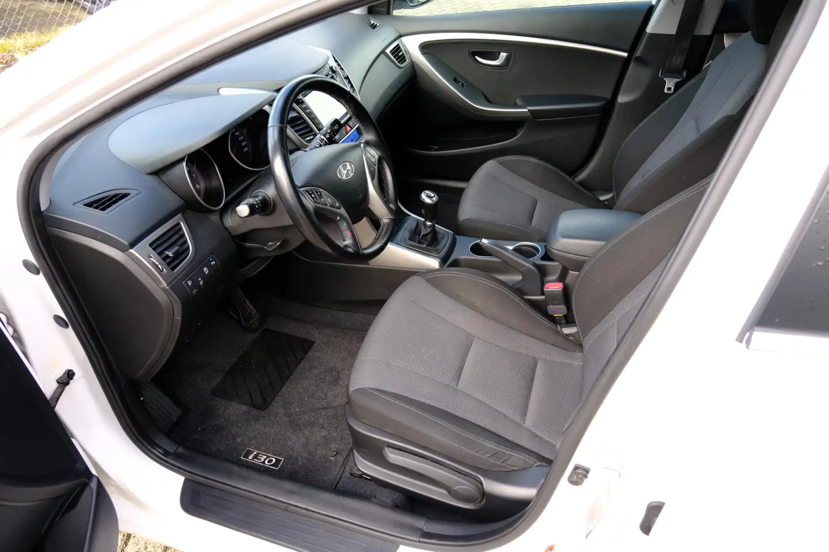 Hyundai i30 Wagon 1.6 GDi i-Motion Navi|Clima|LMV|Cam Fehér - 2
