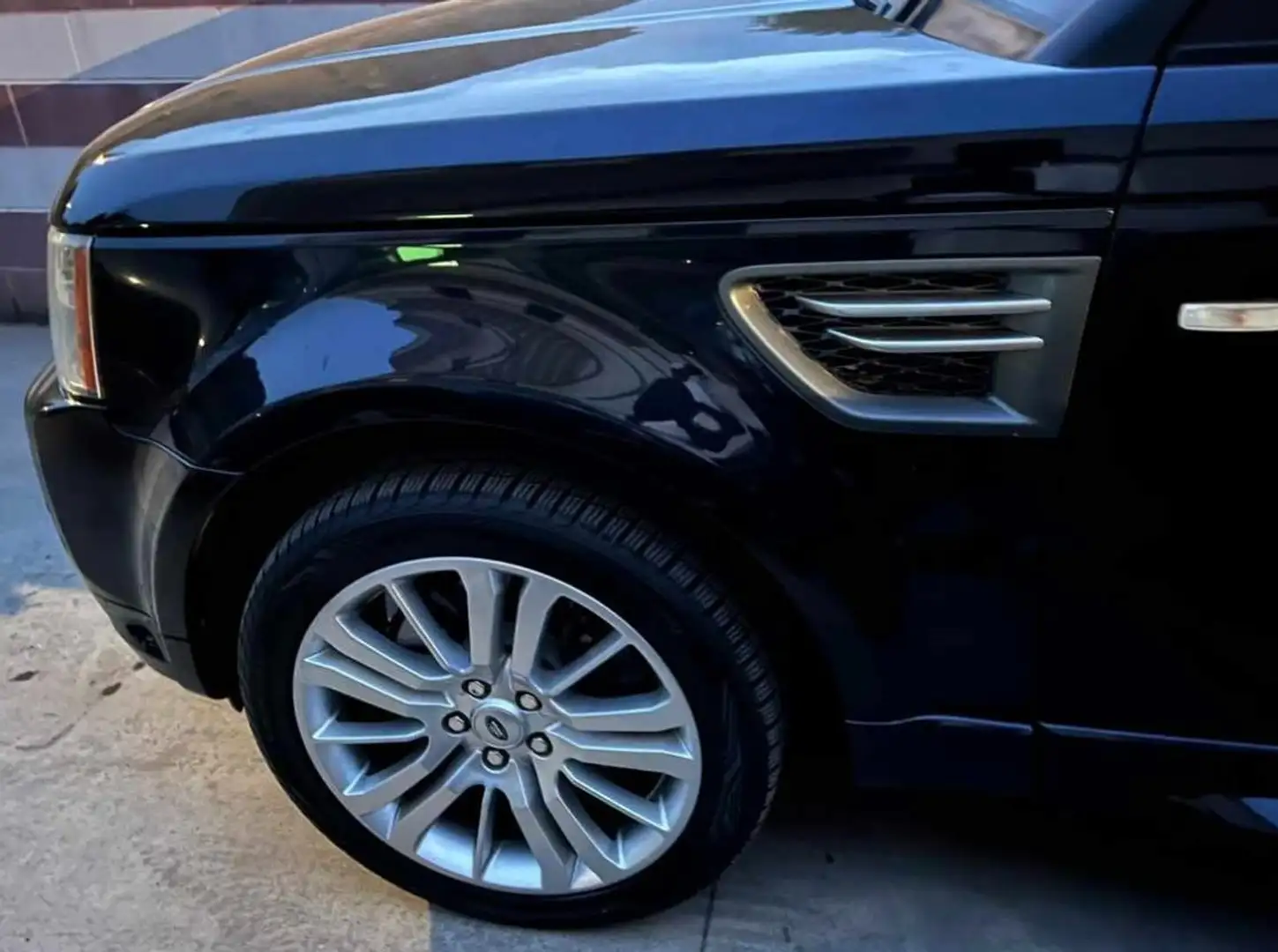 Land Rover Range Rover Sport Range Rover Sport I 2010 3.0 tdV6 HSE auto - 1