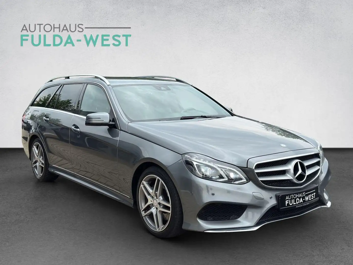 Mercedes-Benz E 350 E350d T 4M AMG ILS Navi Einparkhilfe Sitzhzg GRA Сірий - 2