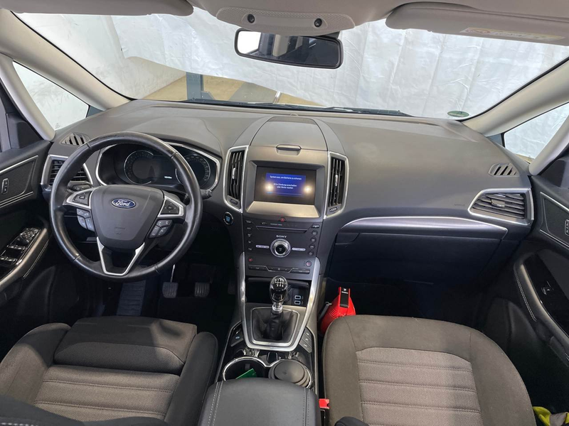 Ford S-Max 2.0 EcoBlue Titanium AHK SpoSi ACC BLIS — photo 4