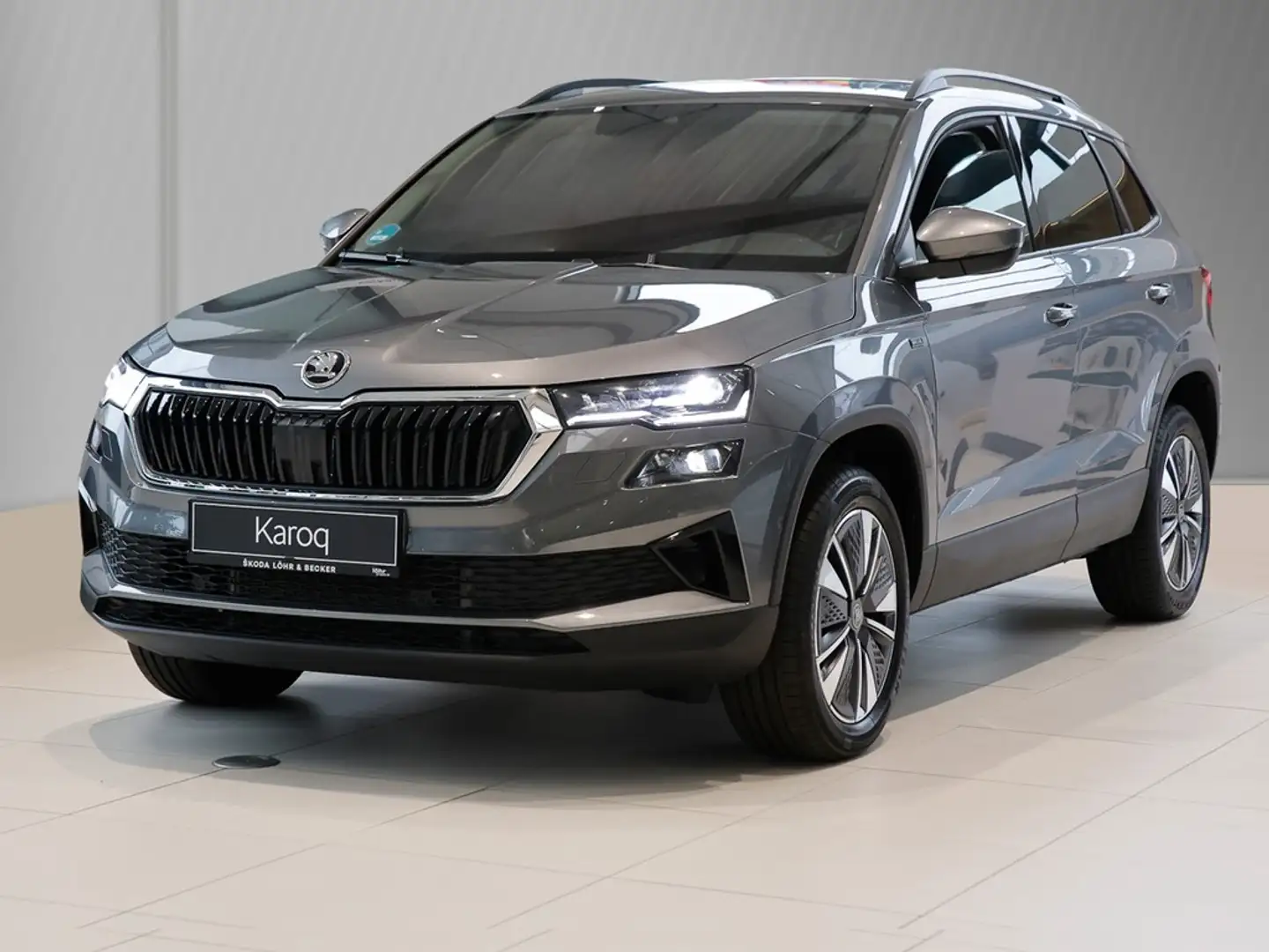 Skoda Karoq 2.0 TDI DSG Drive AHK/RFK/Navi Grau - 2