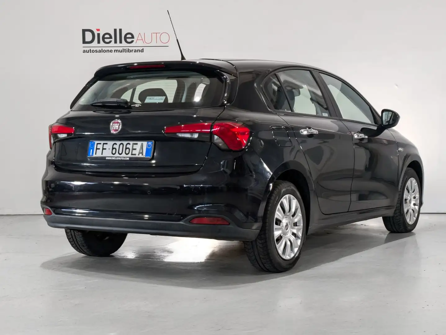 Fiat Tipo Tipo 1.4 T-Jet 120CV GPL 5 porte Easy Nero - 2