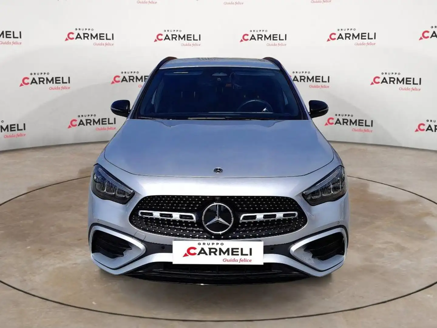 Mercedes-Benz GLA 200 AMG Line Premium auto NIGHT PACK,CERCHI 19,KEYLESS Argento - 2