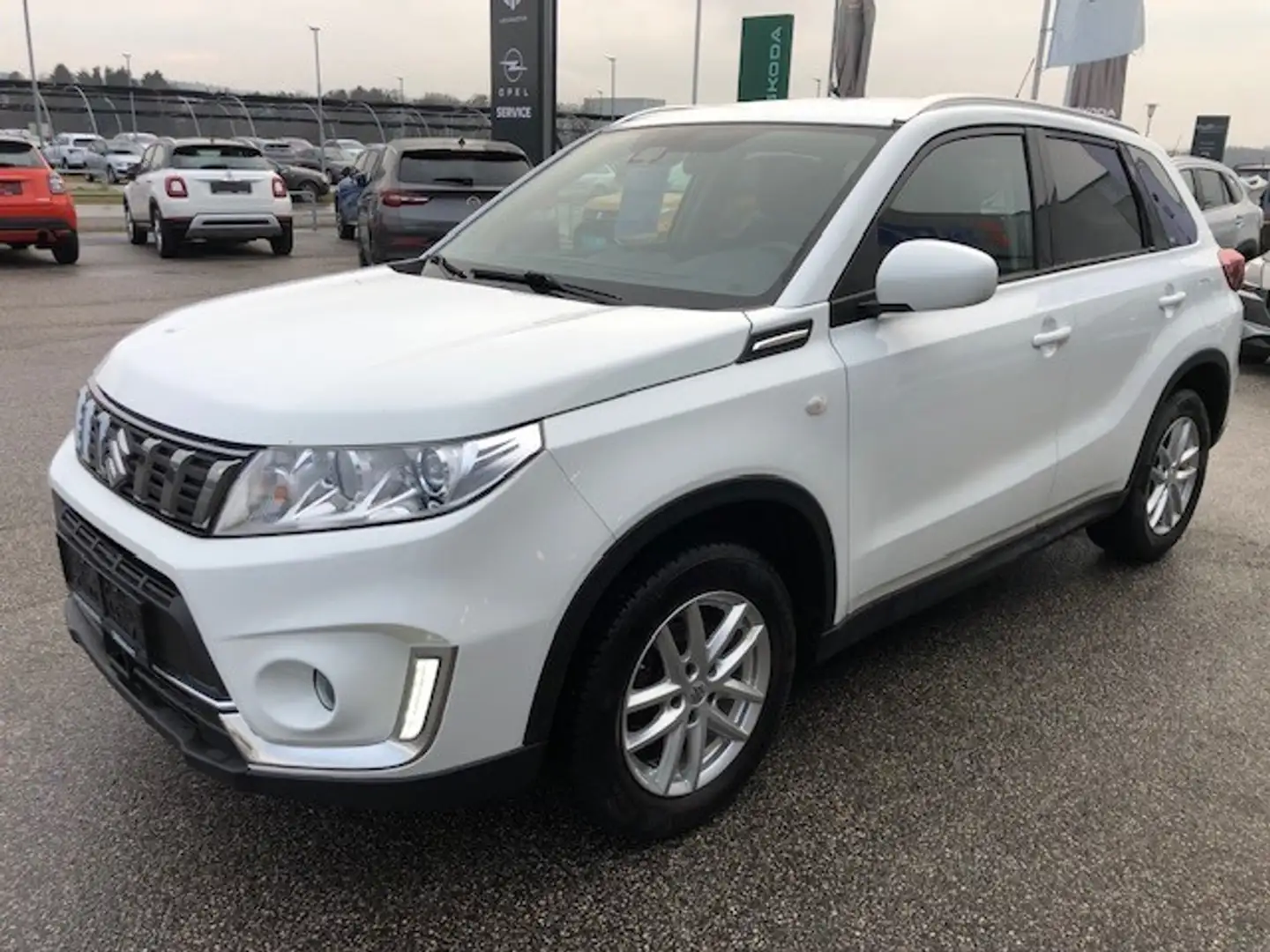 Suzuki Vitara 1,0 DITC ALLGRIP shine Weiß - 1