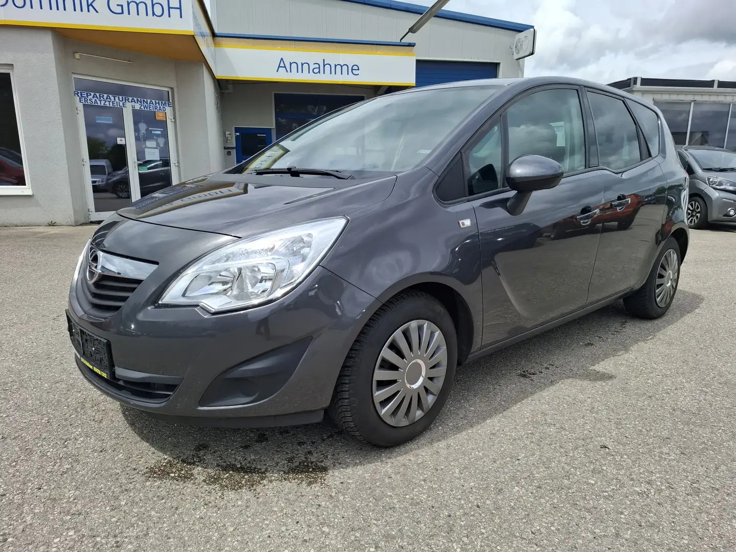 Opel Meriva Meriva 1,4 104.000km Braun - 1