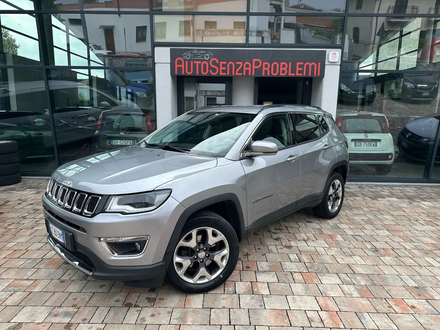 Jeep Compass Compass 2.0 mjt Limited 4wd 140cv auto my19 Gris - 2