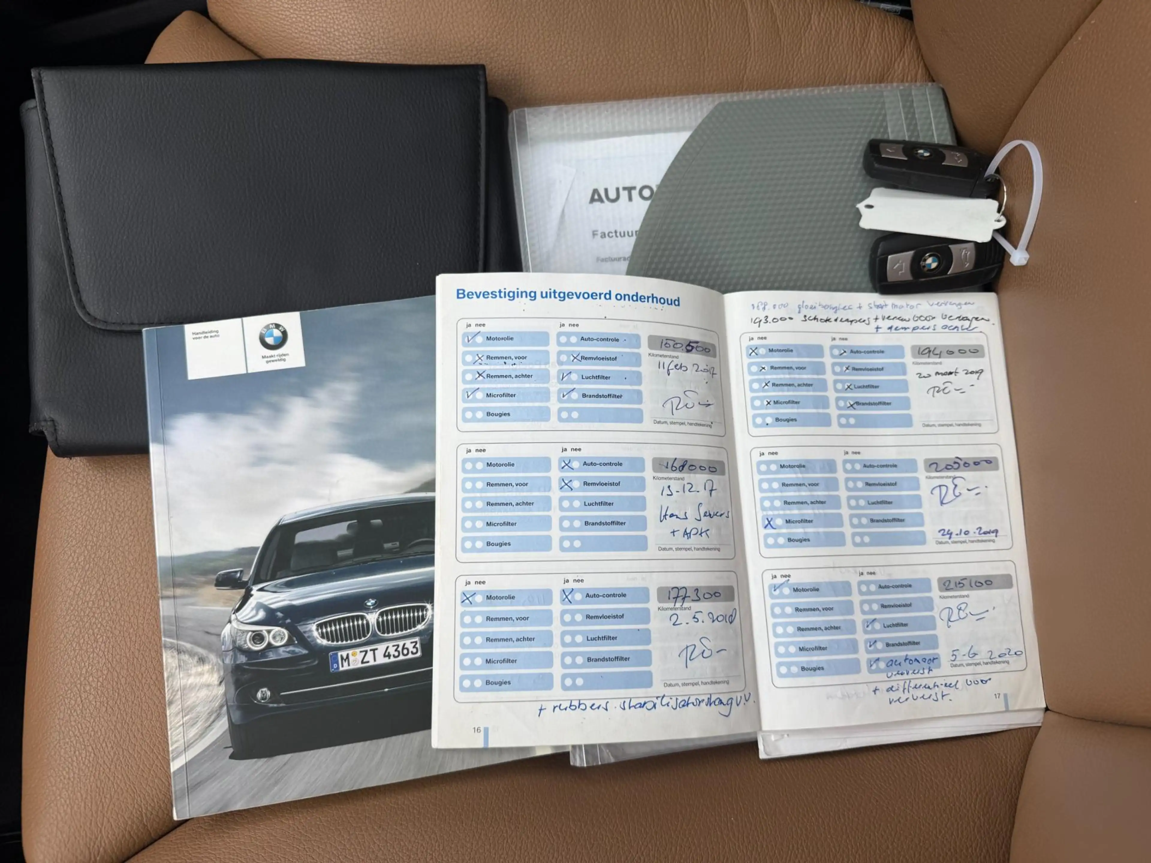 BMW 525 5-serie Touring 525xd Business Line | Leder | Pano — photo 21