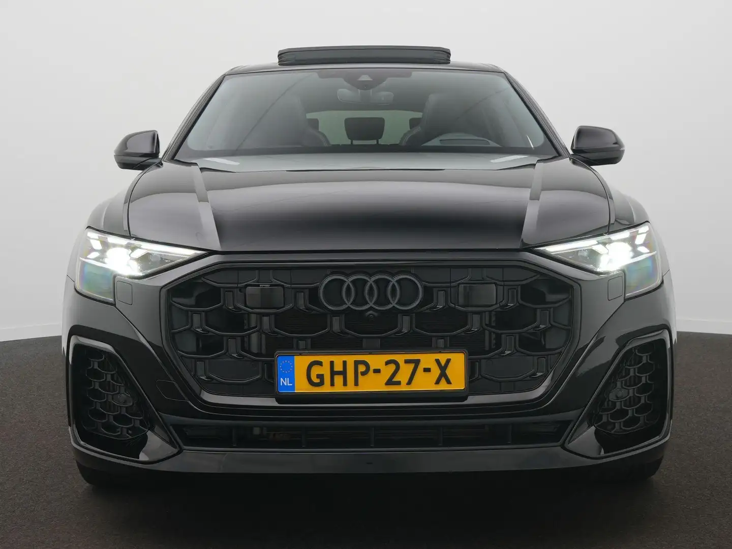 Audi Q8 60 TFSI e quattro Pro Line S Competition S-Line | Zwart - 2