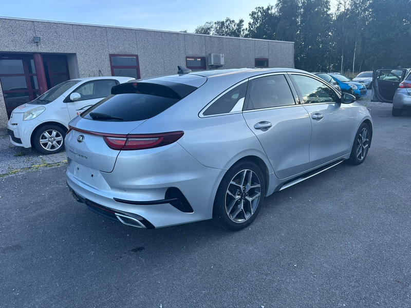 Kia ProCeed / pro_cee'd ProCeed 1.0 T-GDi GT-Line ISG — photo 2