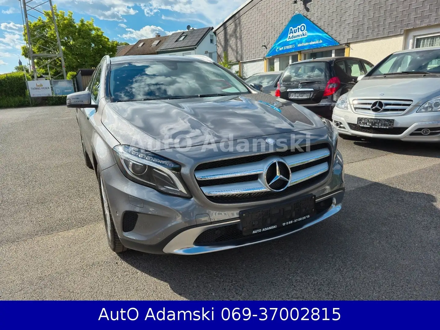 Mercedes-Benz GLA 180 7G-DCT Urban 2.Hand Bi-Xenon 42tkm Totw Gris - 1