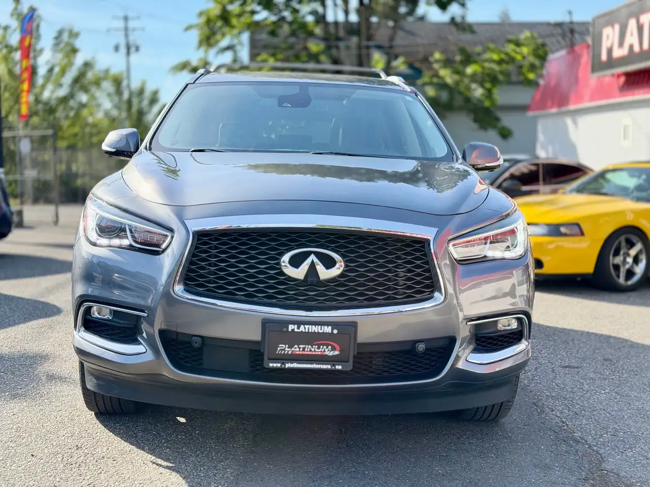 Infiniti QX60 снимка Infiniti QX60