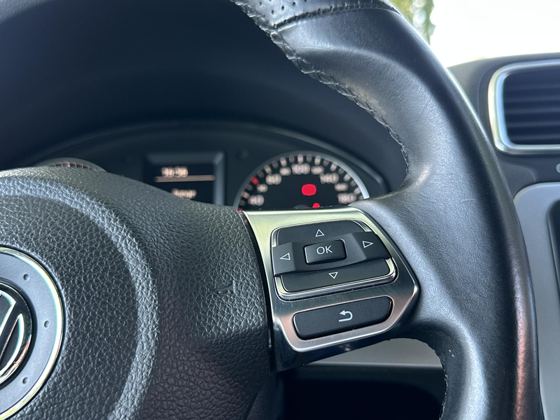 Volkswagen Scirocco 1.4 TSI Highline Plus — photo 25