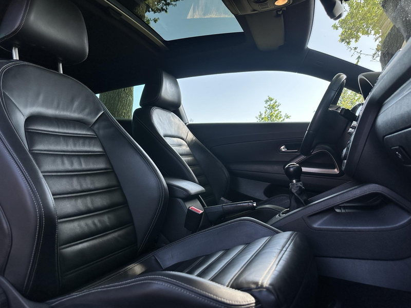 Volkswagen Scirocco 1.4 TSI Highline Plus — photo 21