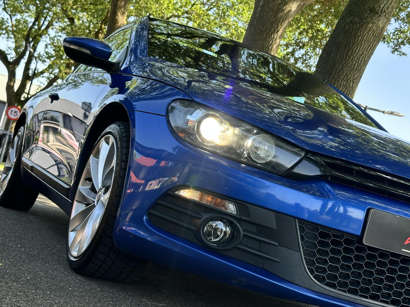 Volkswagen Scirocco 1.4 TSI Highline Plus — photo 10