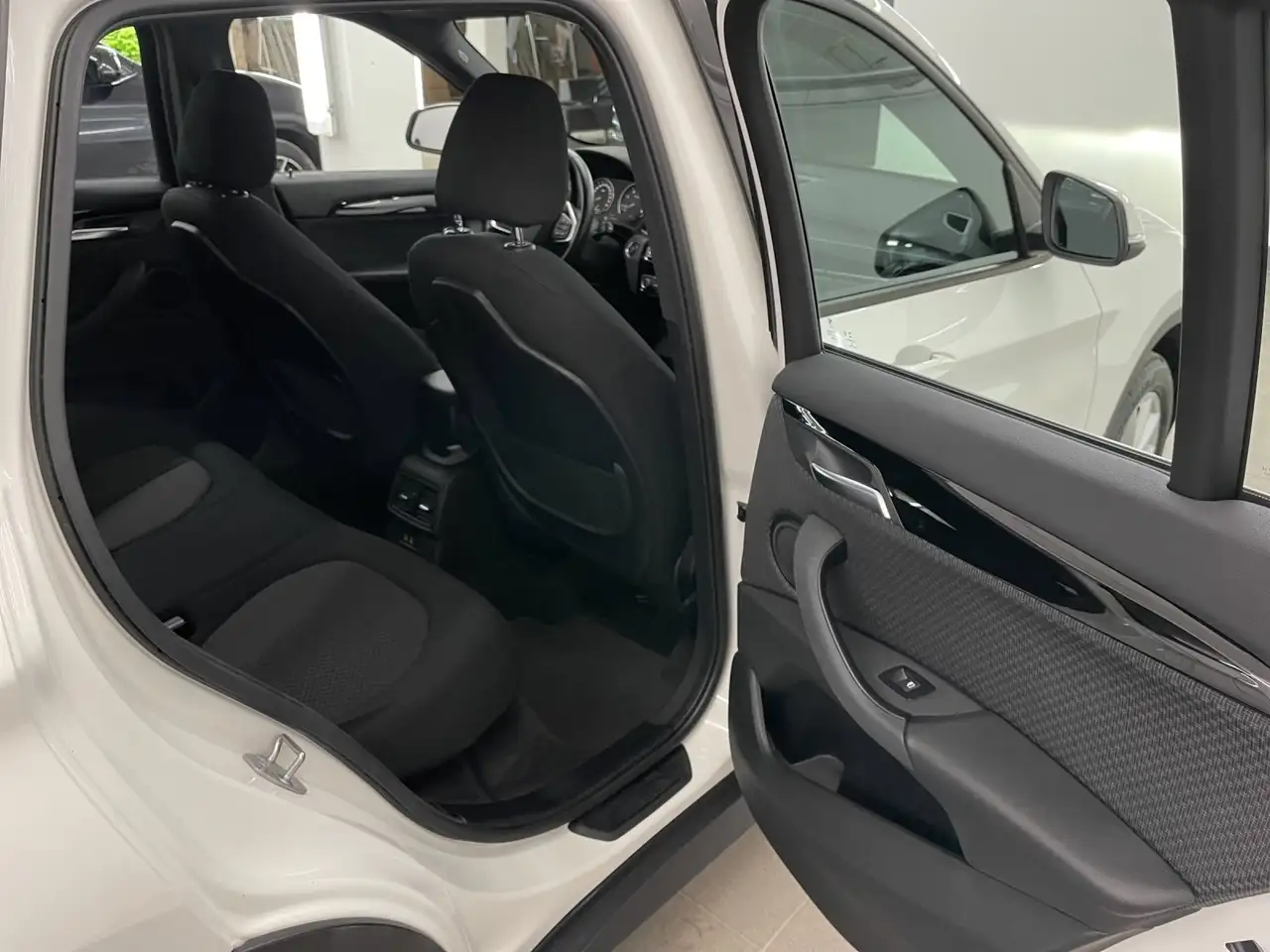 BMW X1 sDrive18d A,Advantage,Navi,LED Scheinwerfer,etc., миниатюра 15