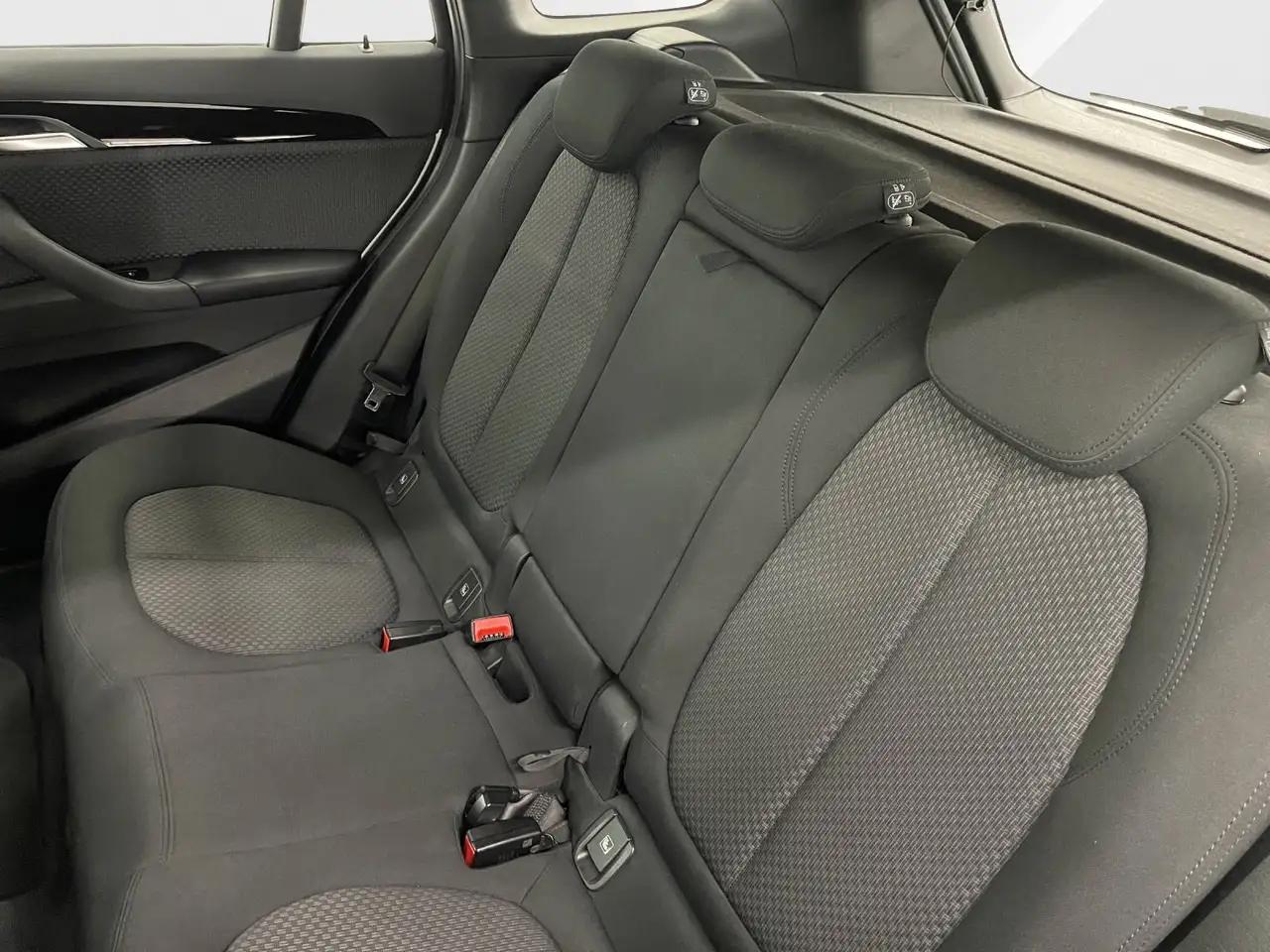 BMW X1 sDrive18d A,Advantage,Navi,LED Scheinwerfer,etc., миниатюра 13