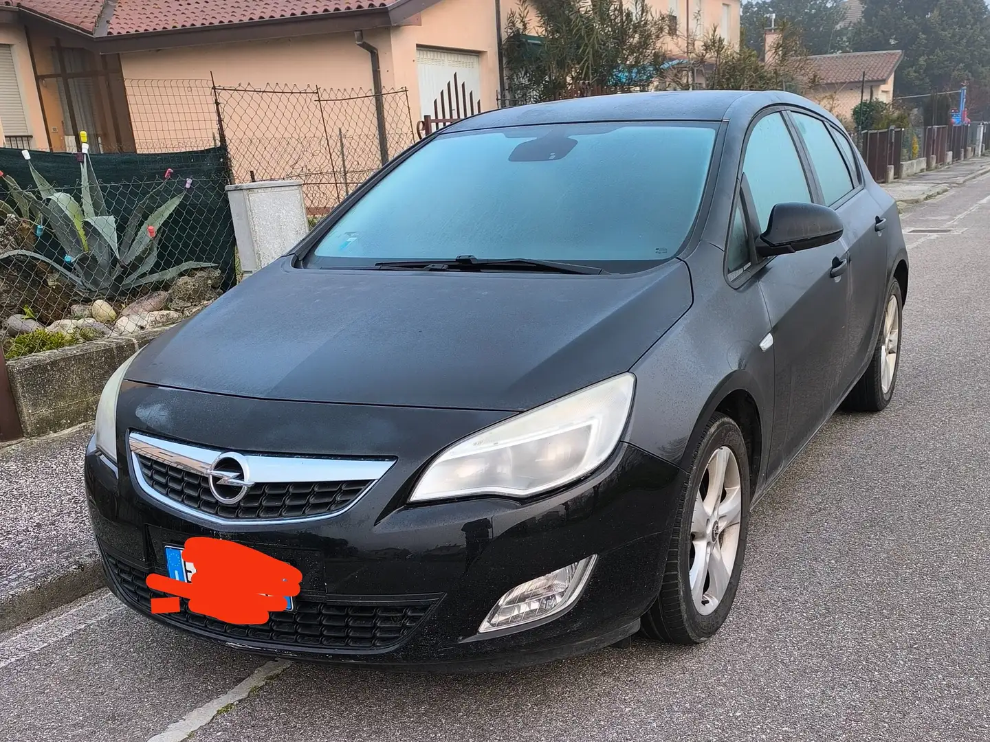 Opel Astra Astra+IV+2010+5p+1.7+cdti+Cosmo+110cv Nero - 1
