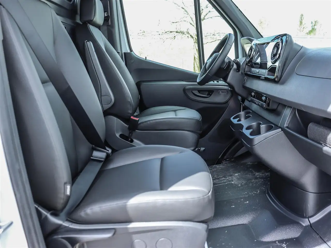 Mercedes-Benz Sprinter снимка Mercedes-Benz Sprinter