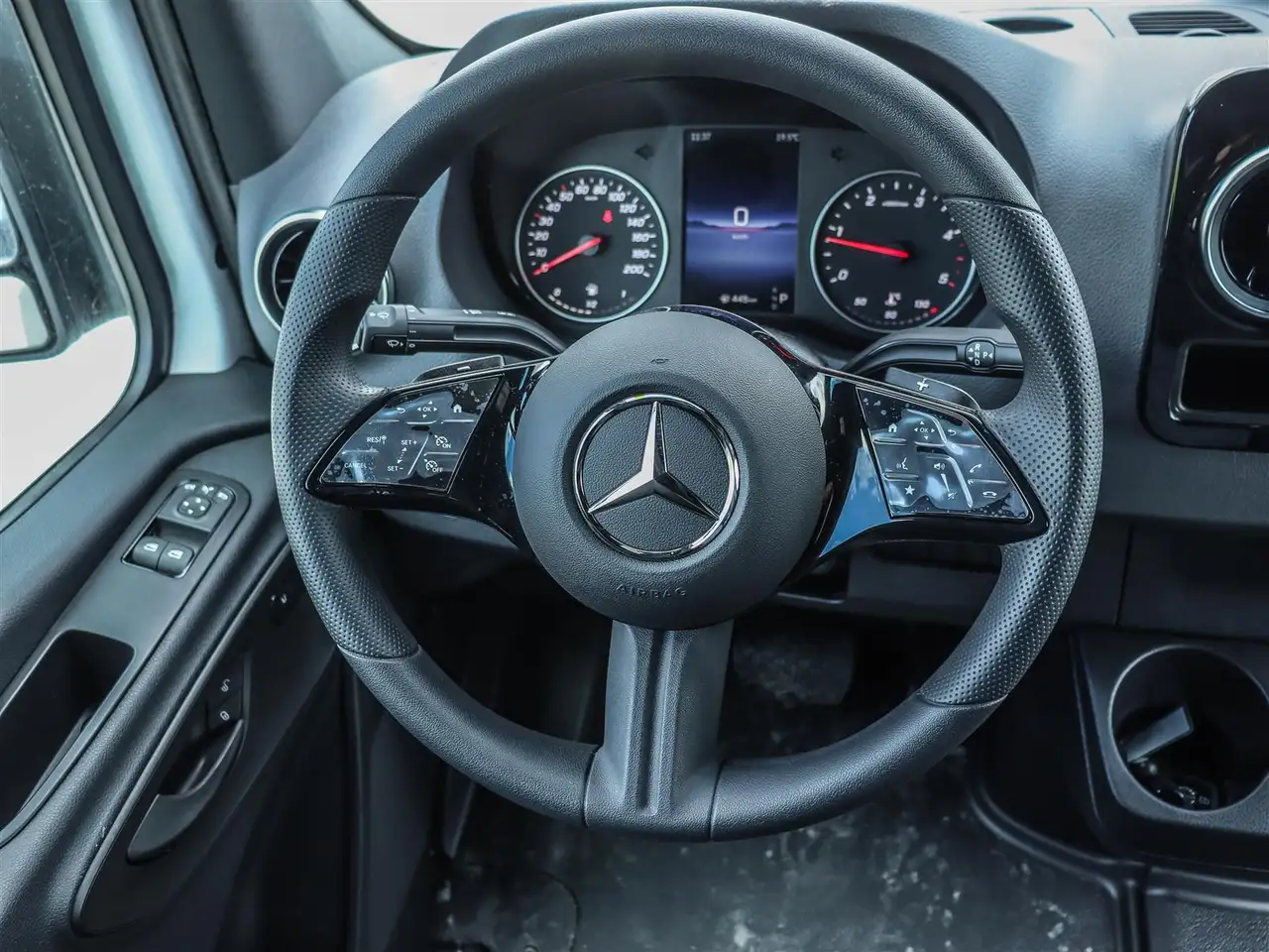 Mercedes-Benz Sprinter снимка Mercedes-Benz Sprinter