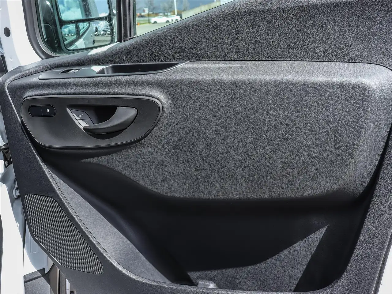 Mercedes-Benz Sprinter снимка Mercedes-Benz Sprinter