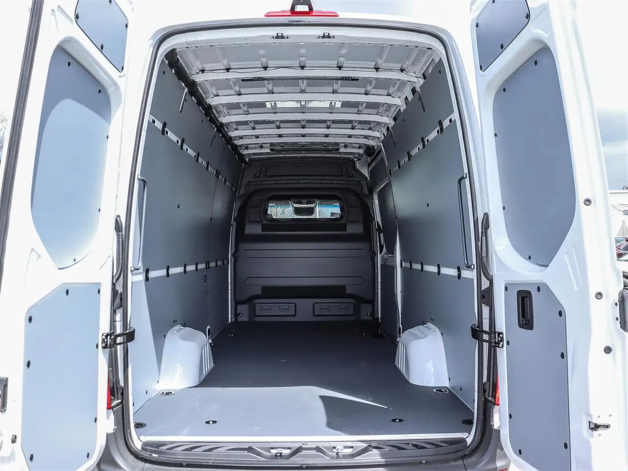 Mercedes-Benz Sprinter снимка Mercedes-Benz Sprinter