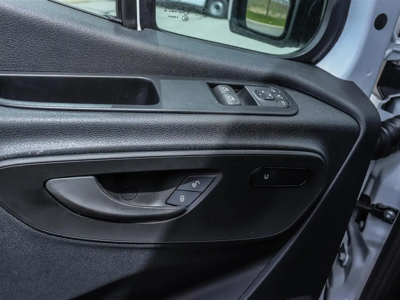Mercedes-Benz Sprinter снимка Mercedes-Benz Sprinter