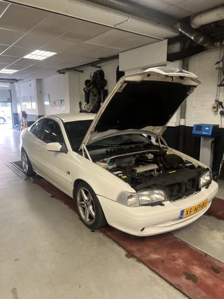 Volvo C70 2.5 T Exclusive, foto 2