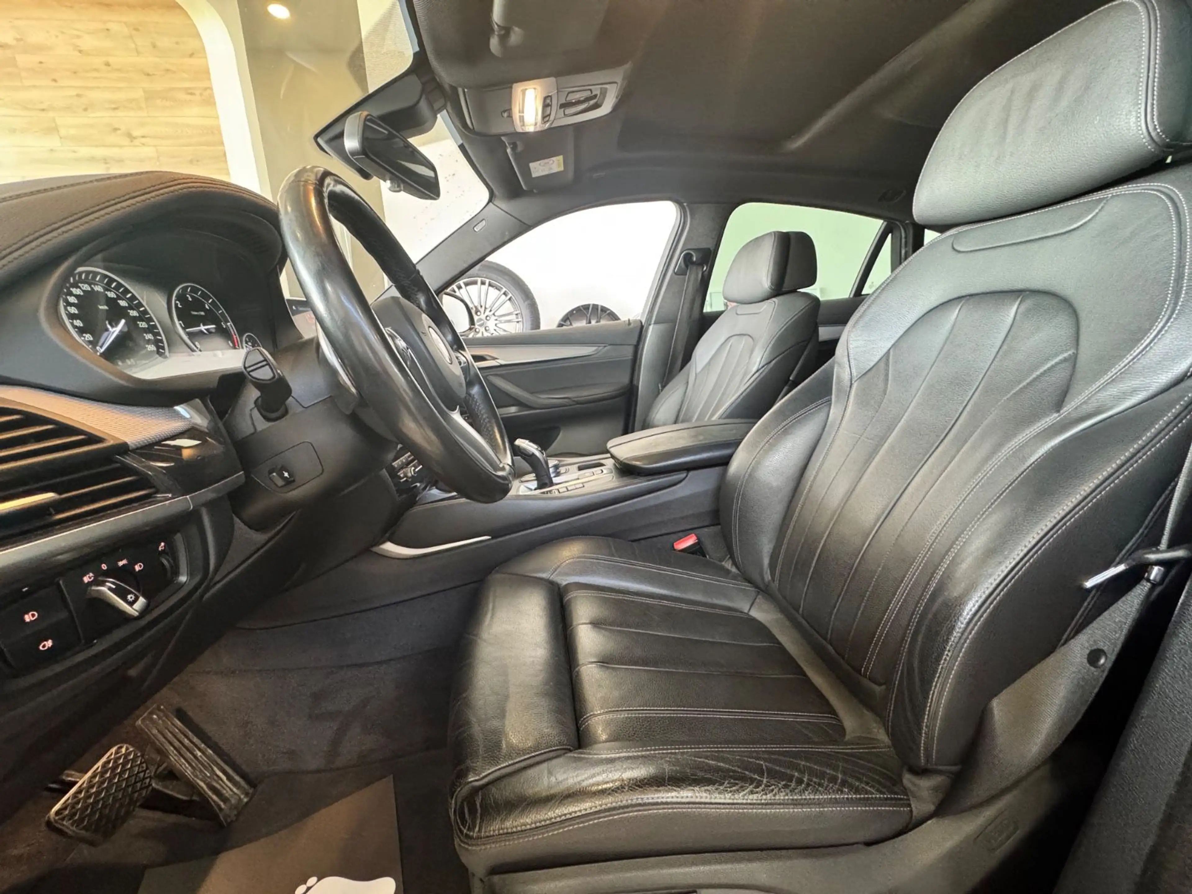 BMW X6 xDrive 40 d/AHK/HeadUp/ — photo 12