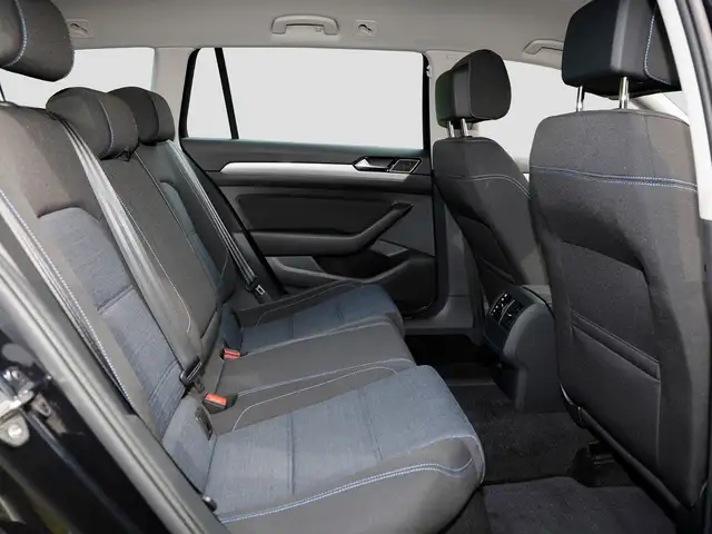 Volkswagen Passat view 12