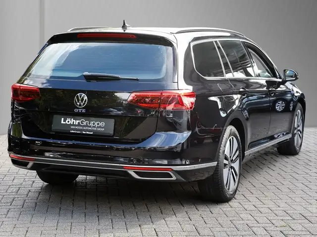 Volkswagen Passat view 6