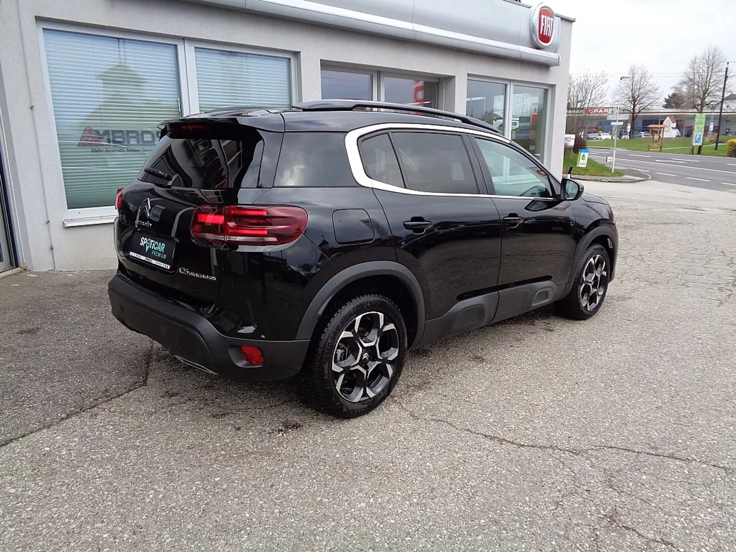 Citroen C5 Aircross BlueHDI 130 AUTOMATIK EAT8 MAX JUNGWAGEN-AKTION Schwarz - 2