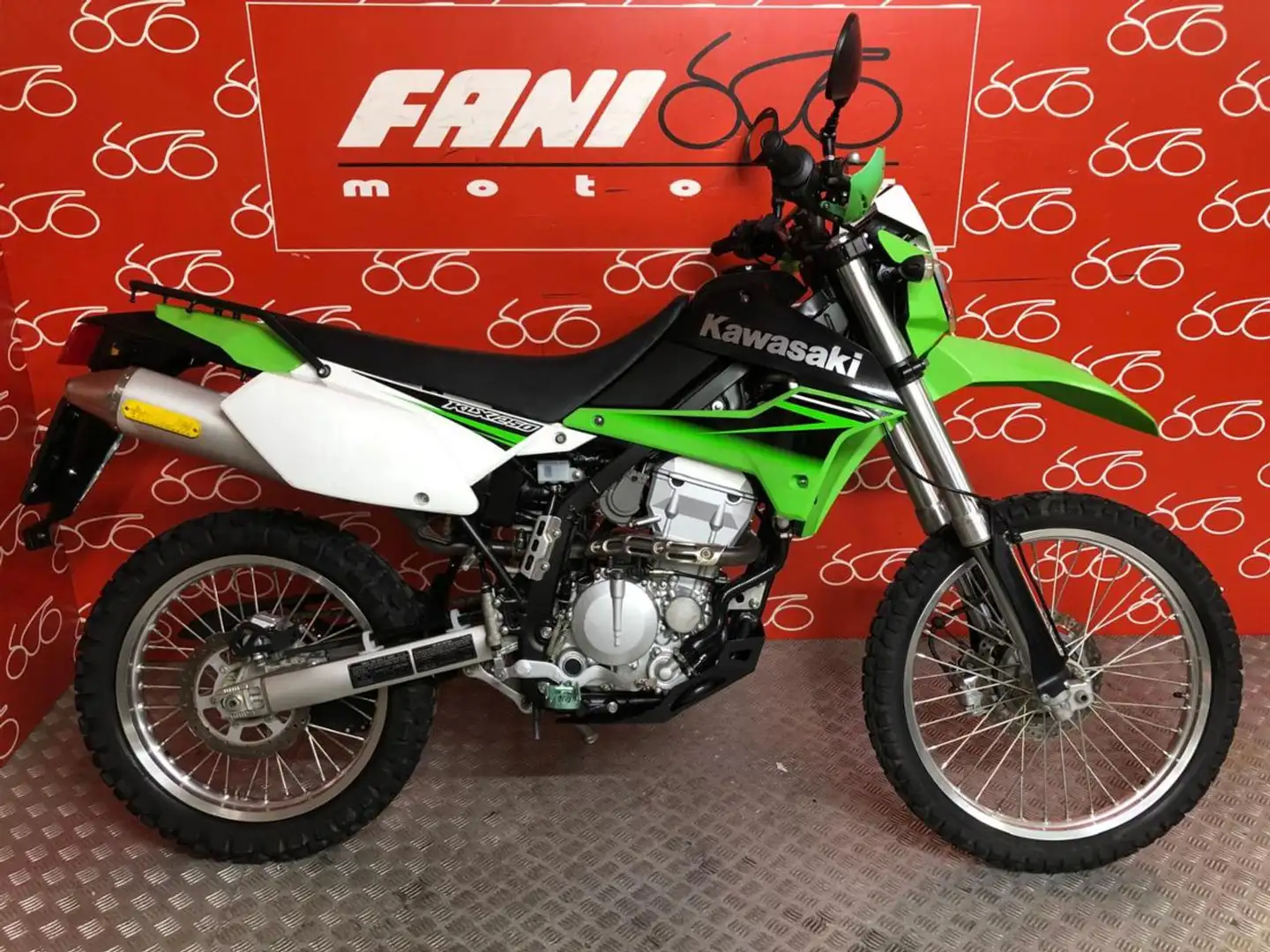 Kawasaki KLX 250 . Verde - 1
