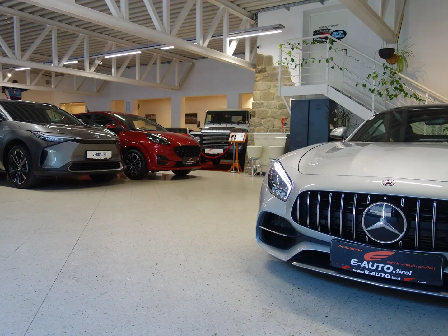 Mercedes-Benz AMG GT S V8*TRAUMZUSTAND *TOP MODELL *PANO *WENIG KM Silber - 2
