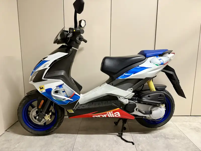 Aprilia SR 50 - foto 2