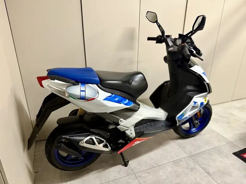 Aprilia SR 50 - foto 7