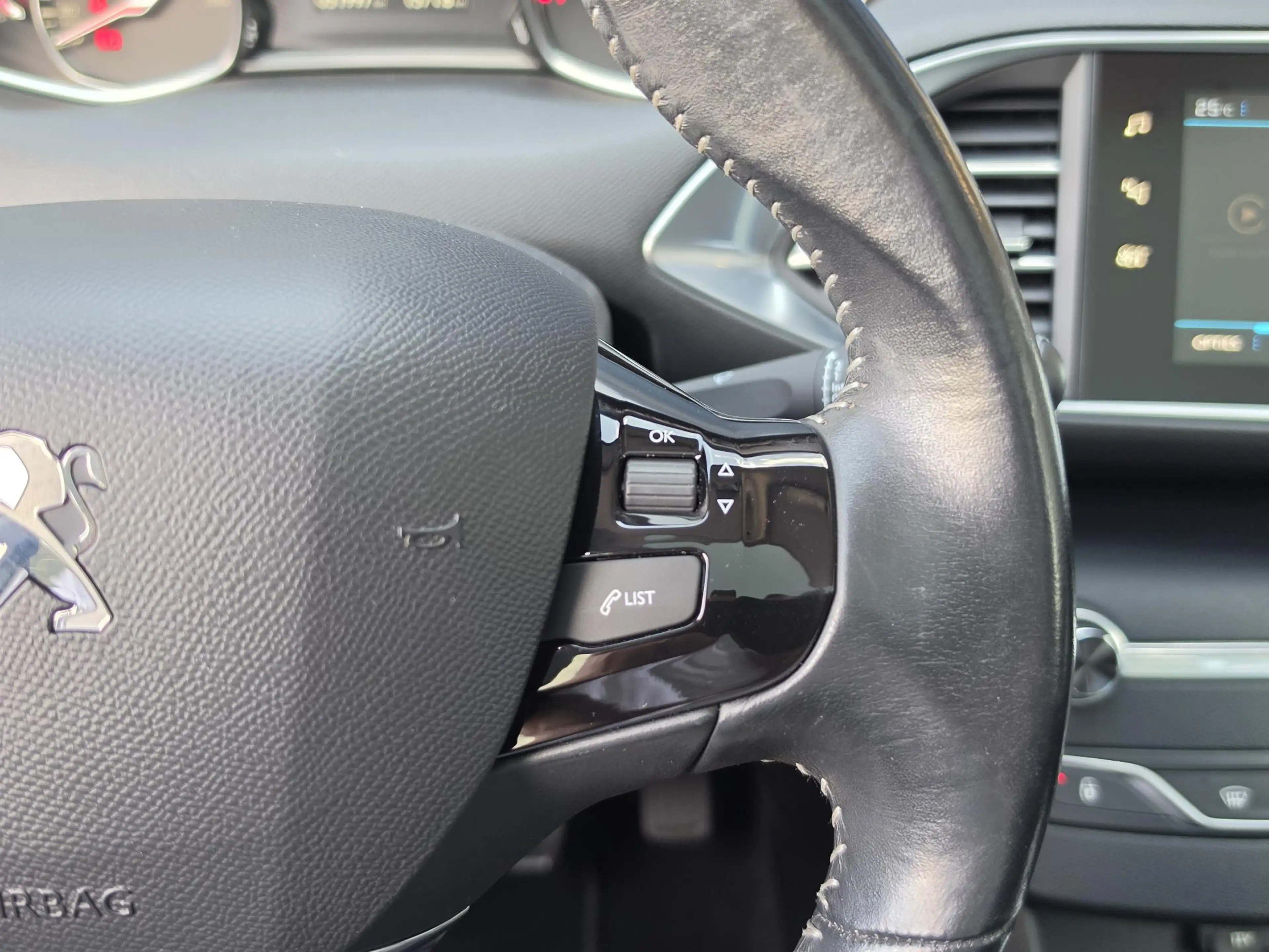 Peugeot 308 1.2 PureTech Allure | Apple Carplay | Panoramadak — photo 14