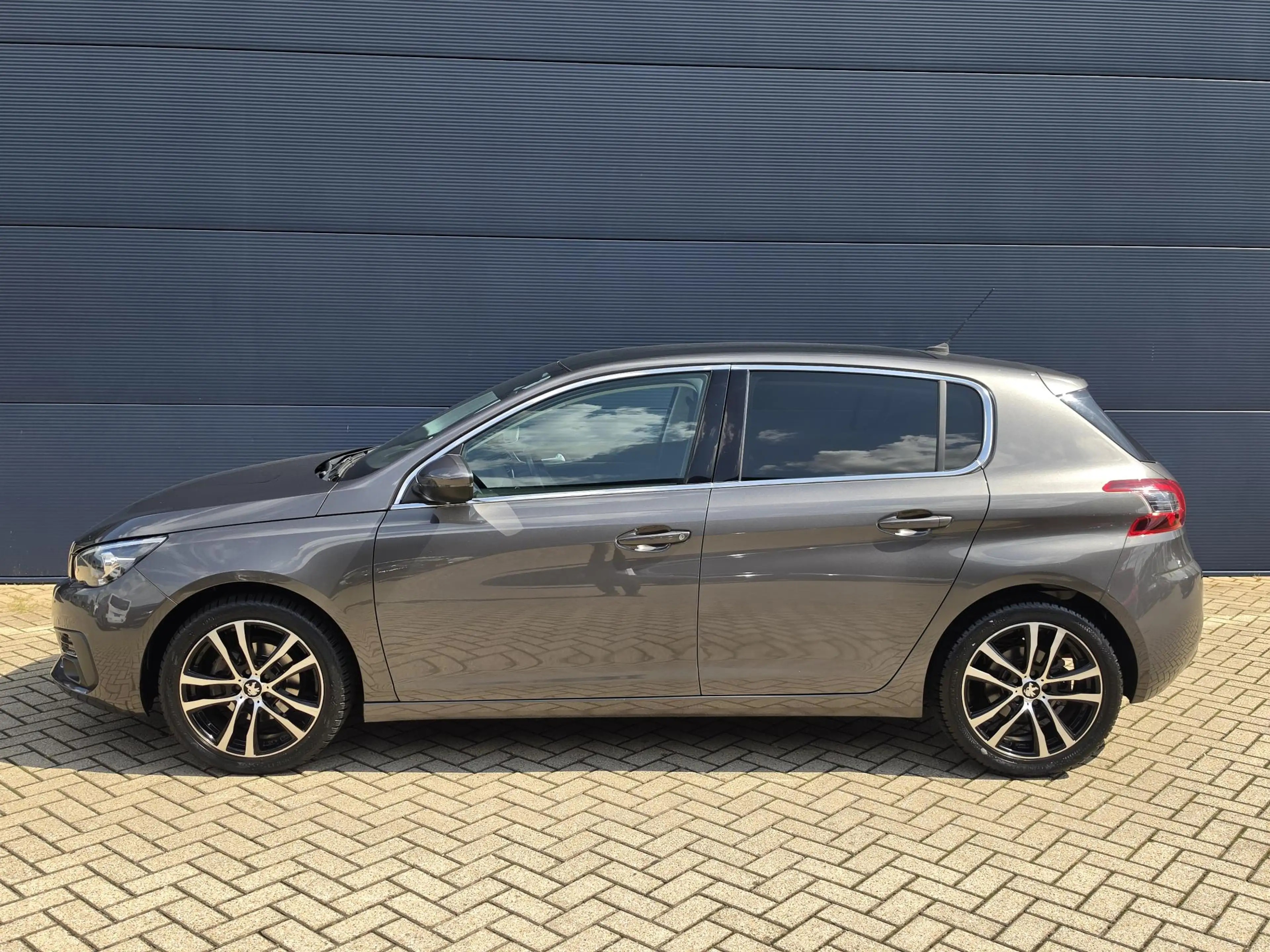 Peugeot 308 1.2 PureTech Allure | Apple Carplay | Panoramadak — photo 2
