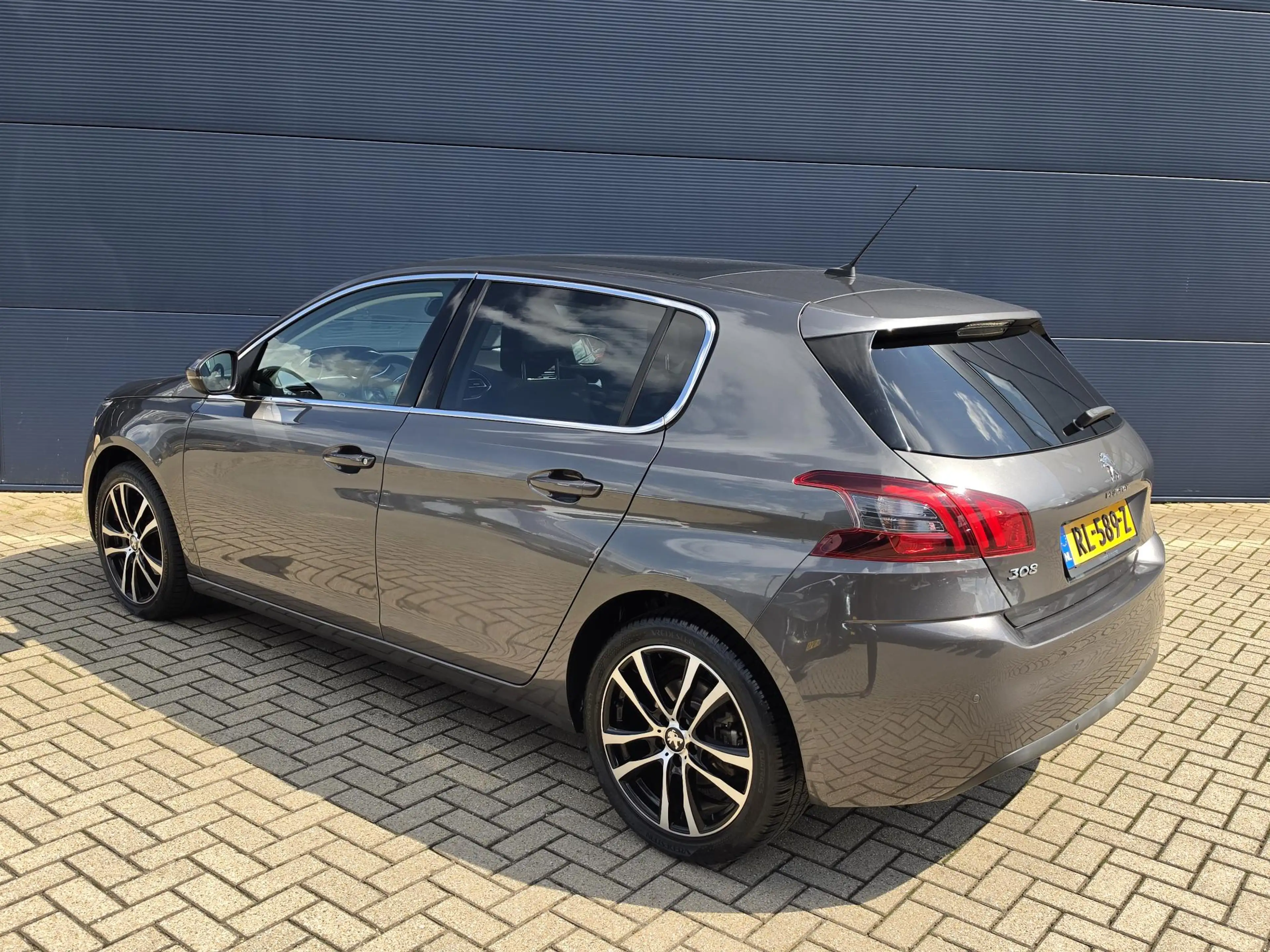 Peugeot 308 1.2 PureTech Allure | Apple Carplay | Panoramadak — photo 3