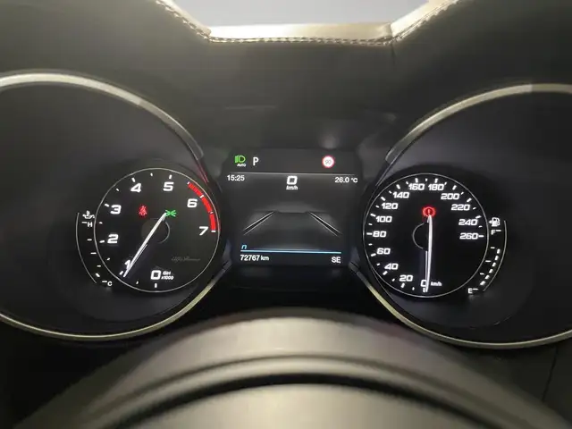 Alfa Romeo Stelvio view 2