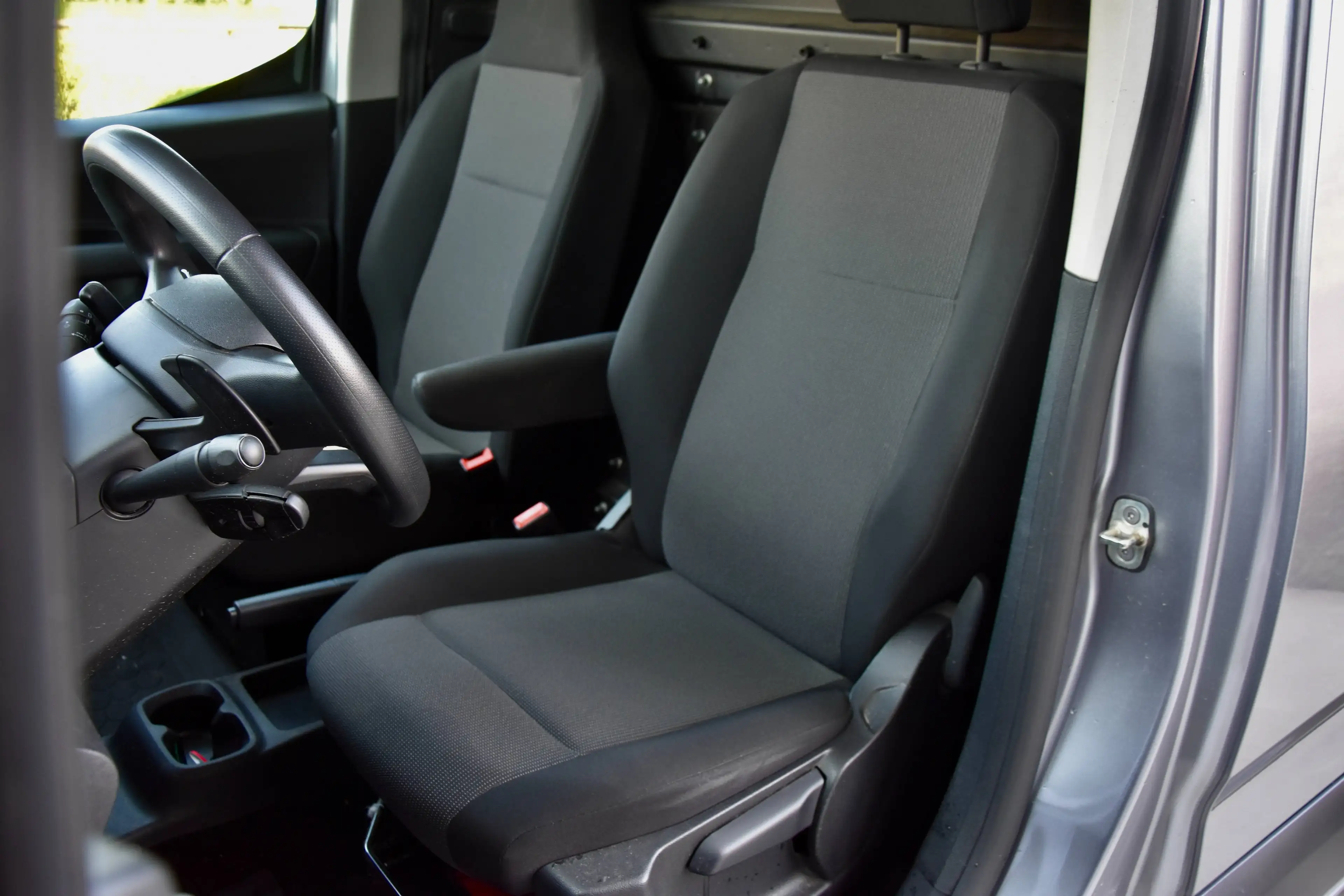 Fiat Doblo 1.5 BLUE HDI **AUTOMAAT** BTW AFTREKBAAR ** 40 000KM — photo 4