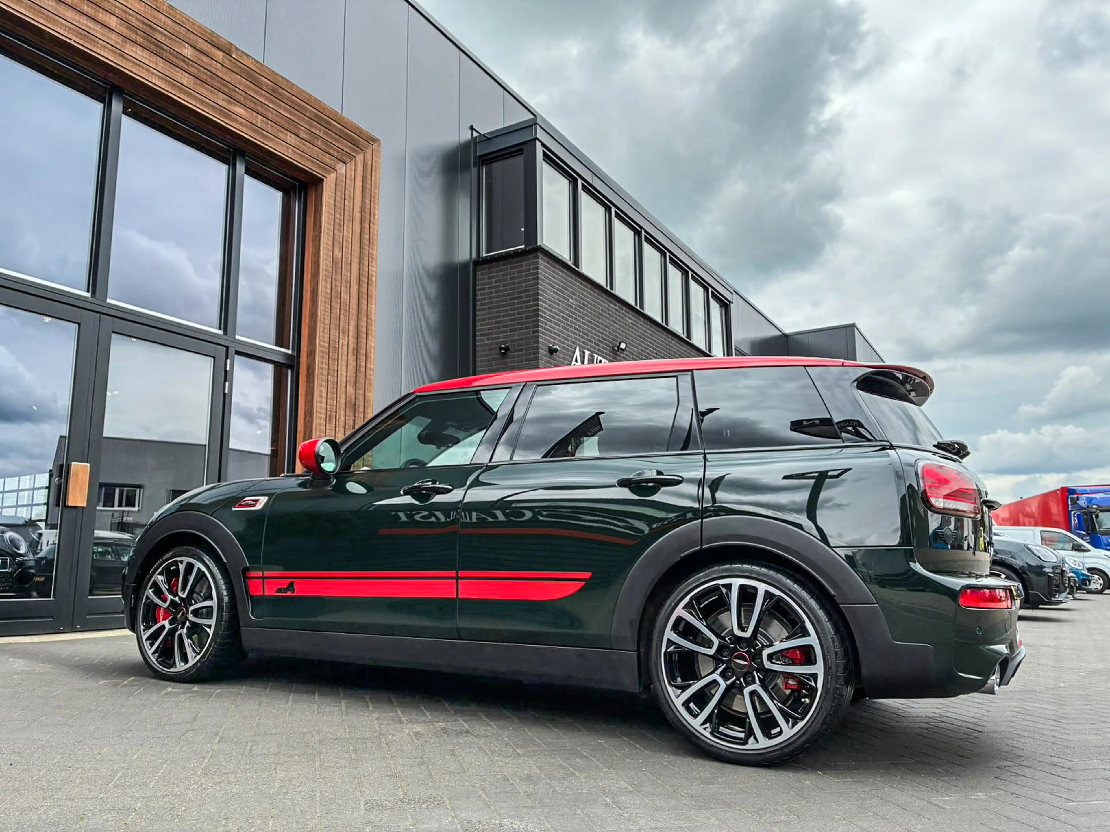 MINI John Cooper Works Clubman Mini 2.0 JCW ALL4 f1 aut 306pk/Rebelgreen/Pano/Cam — photo 13