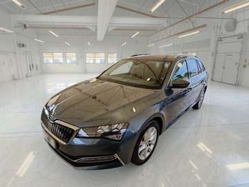 1.4 TSI PLUG-IN HYBRYD EXECUTIVE DSG STATION WAGON