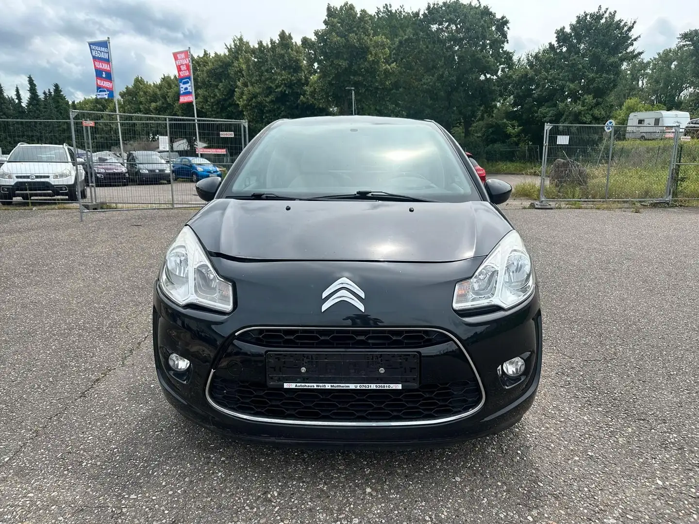 Citroen C3 Exclusive AUTOMATIK Klima 5TRG Schwarz - 2