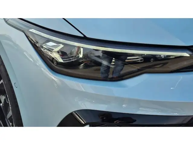 Volkswagen Golf view 21