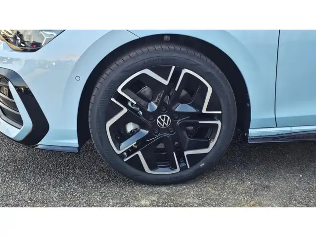 Volkswagen Golf view 26