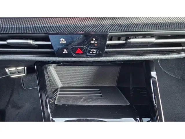 Volkswagen Golf view 9