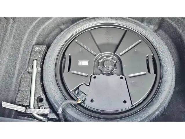 Volkswagen Golf view 27