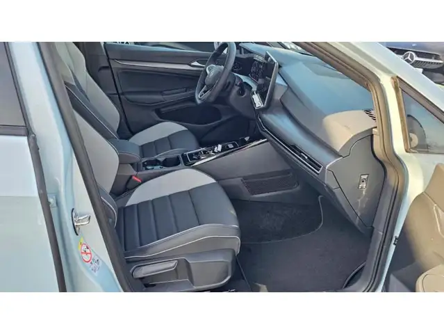 Volkswagen Golf view 17